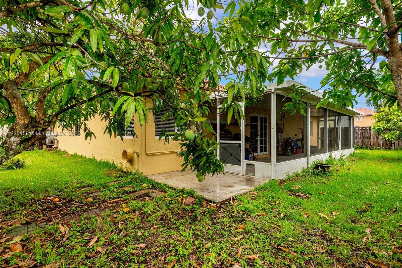 Small Image of 16859 CRESTVIEW LN, Weston Number 33