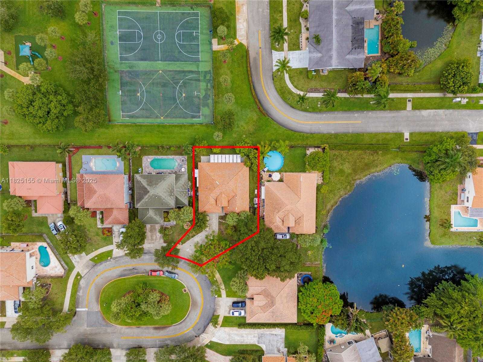 Small Image of 16859 CRESTVIEW LN, Weston Number 36