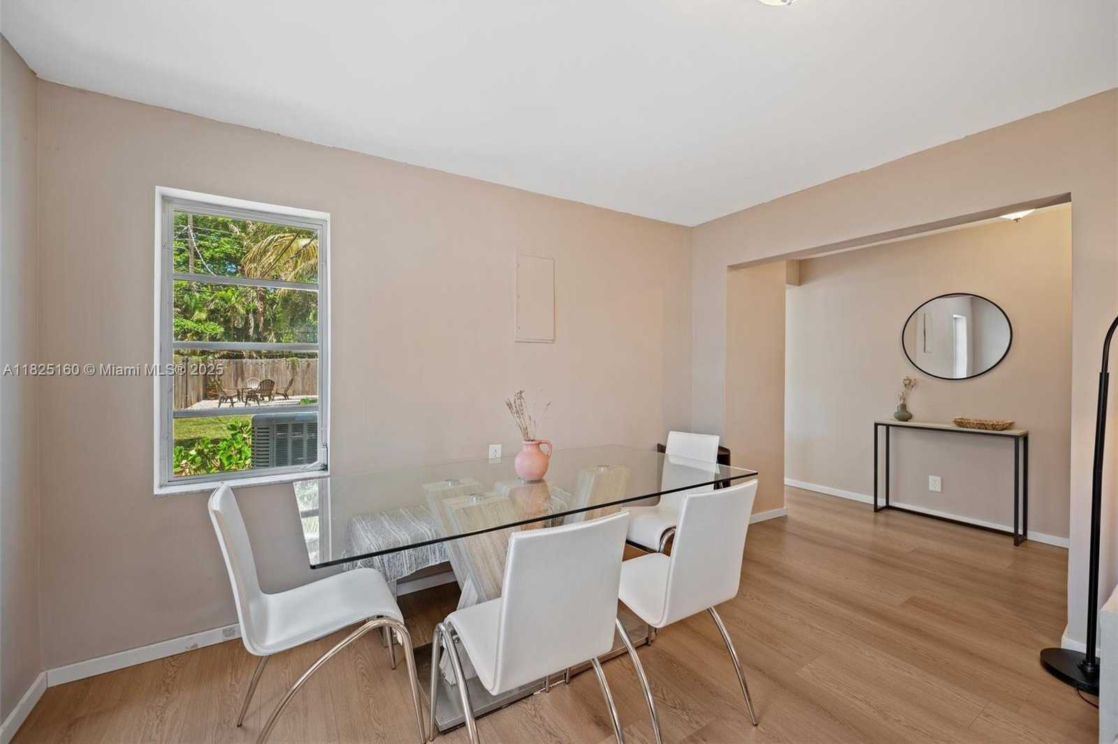 Small Image of 1480 SOUTH WEST 26TH AVE, Fort Lauderdale Number 10