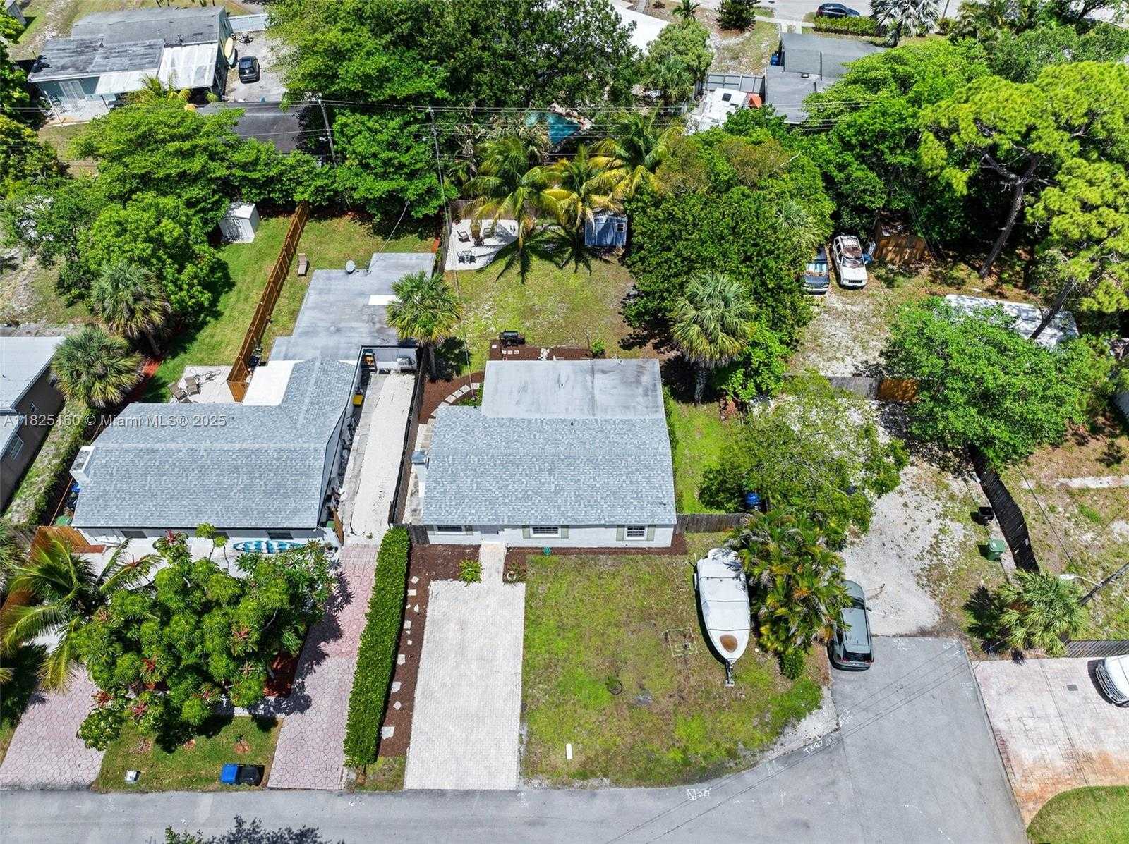 Small Image of 1480 SOUTH WEST 26TH AVE, Fort Lauderdale Number 2
