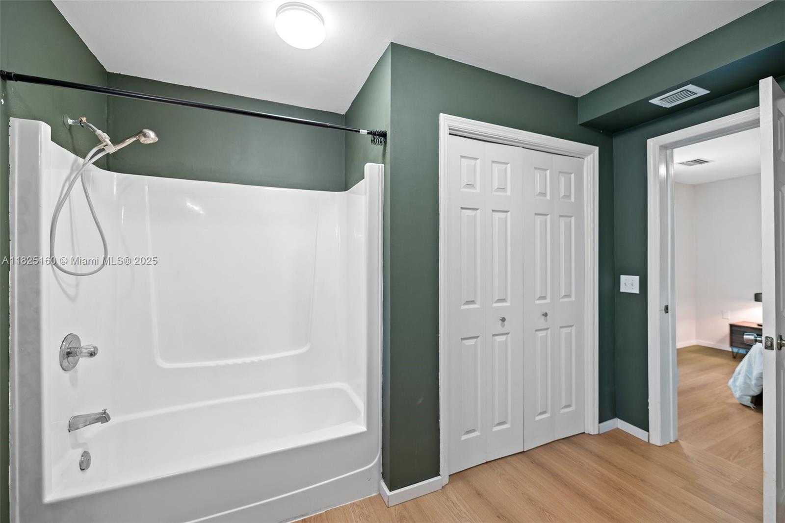 Small Image of 1480 SOUTH WEST 26TH AVE, Fort Lauderdale Number 20