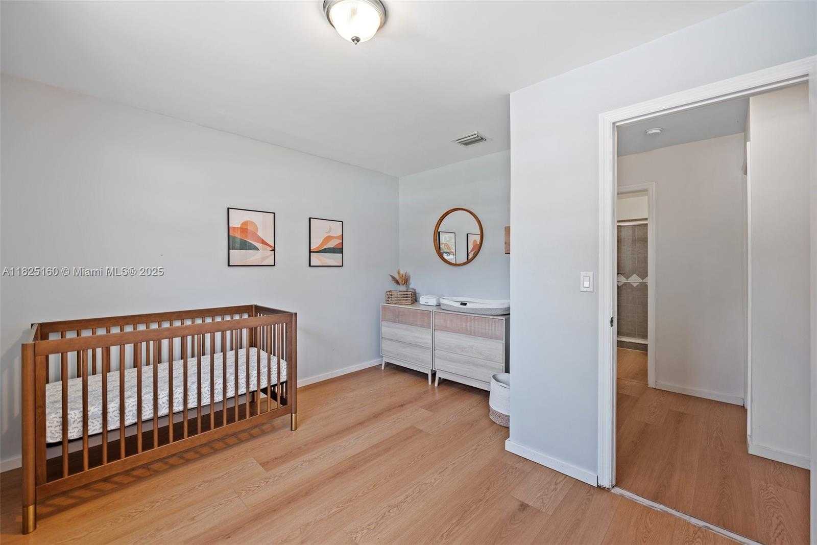 Small Image of 1480 SOUTH WEST 26TH AVE, Fort Lauderdale Number 25