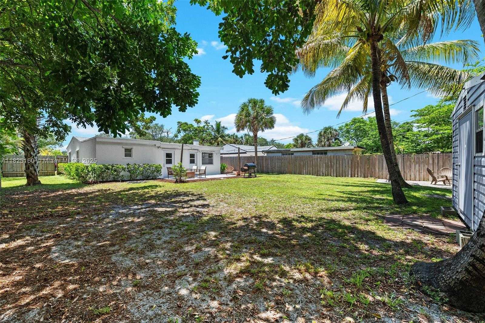 Small Image of 1480 SOUTH WEST 26TH AVE, Fort Lauderdale Number 29