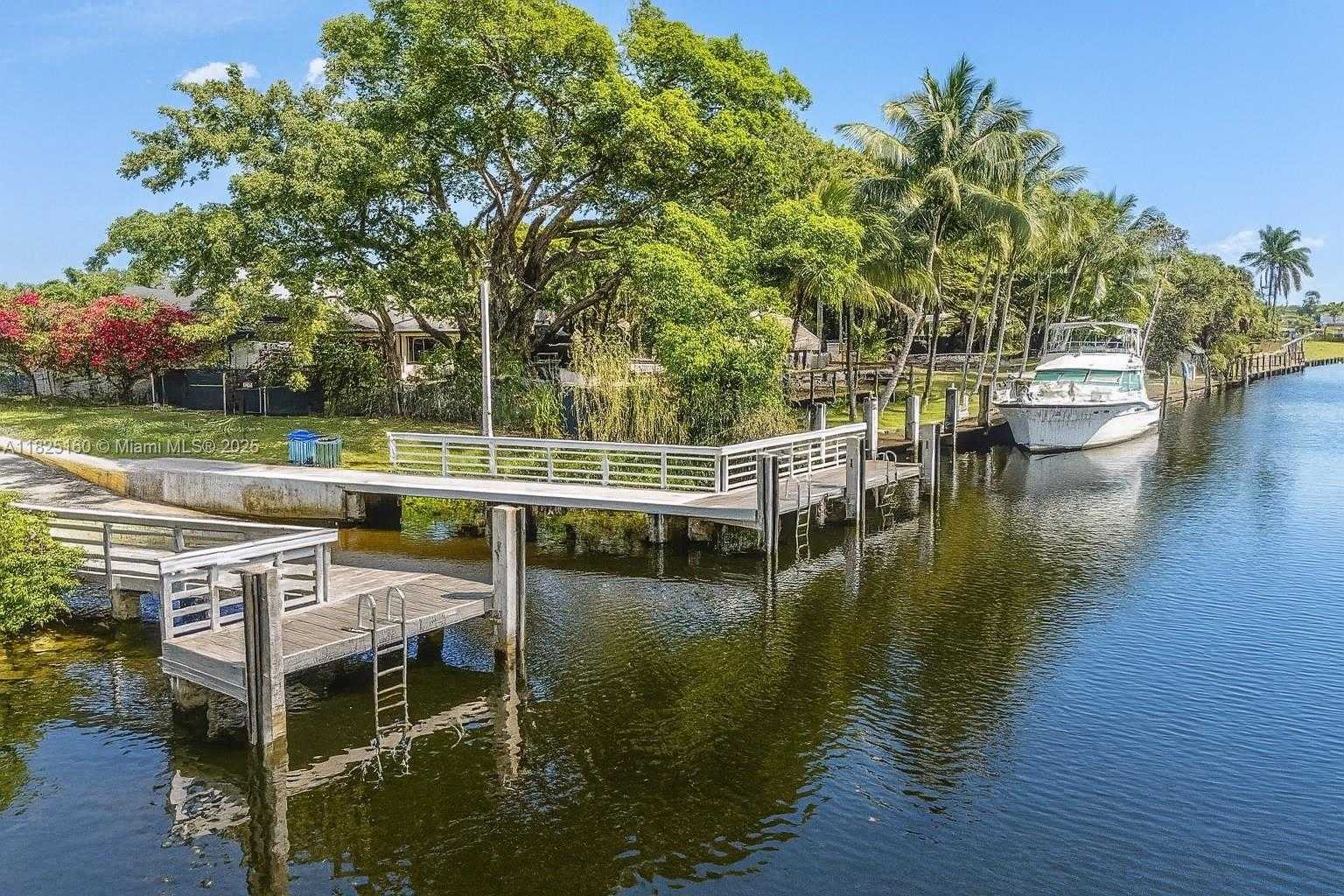 Small Image of 1480 SOUTH WEST 26TH AVE, Fort Lauderdale Number 36