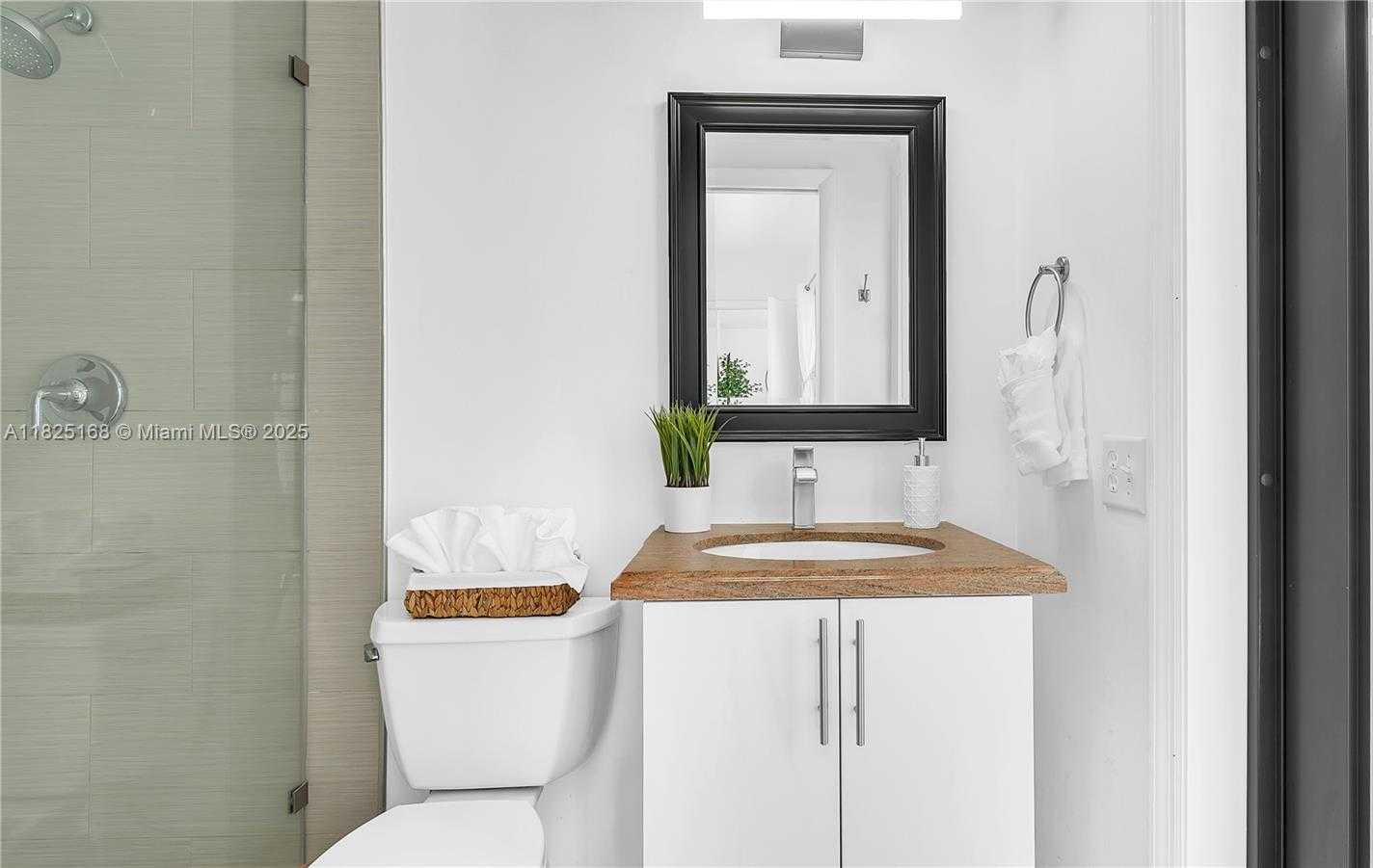 Small Image of 151 SOUTH EAST 9TH CT, Pompano Beach Number 21