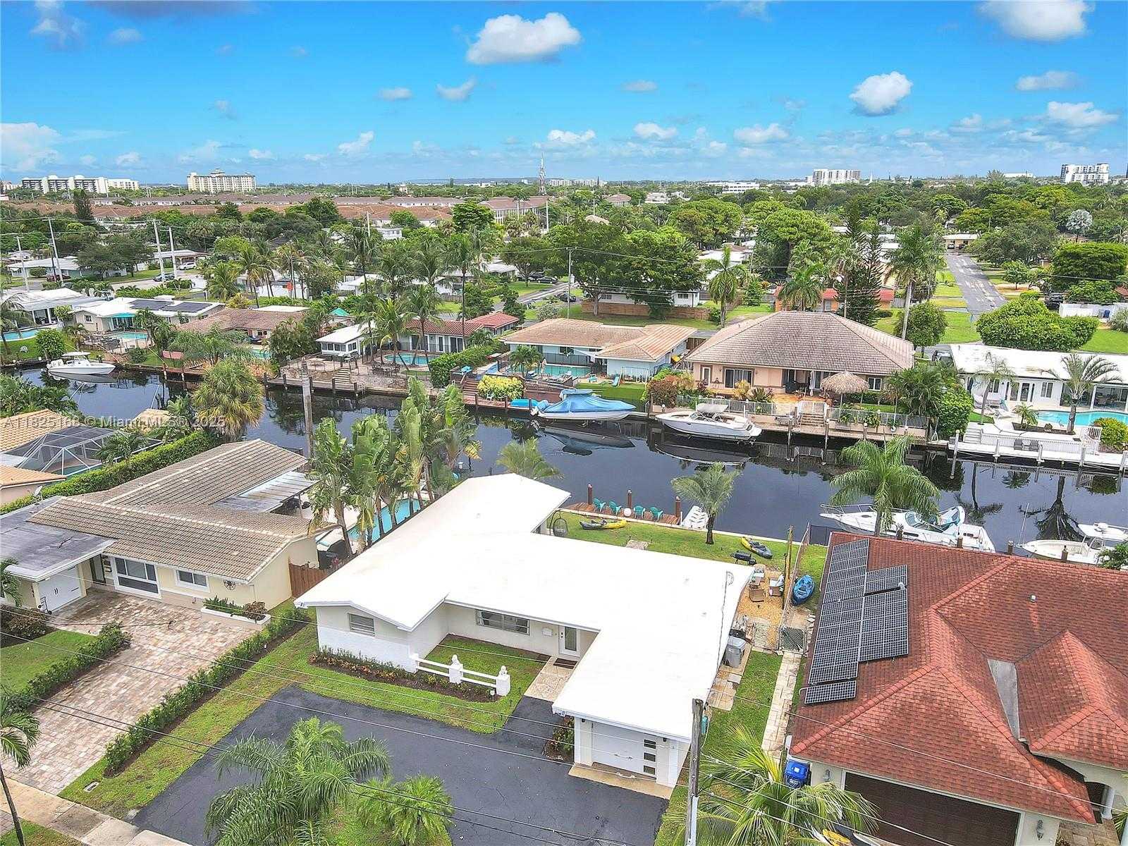 Small Image of 151 SOUTH EAST 9TH CT, Pompano Beach Number 28