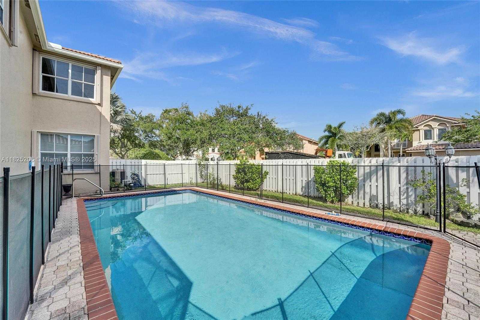 Small Image of 1379 NORTH WEST 166TH AVE, Pembroke Pines Number 17