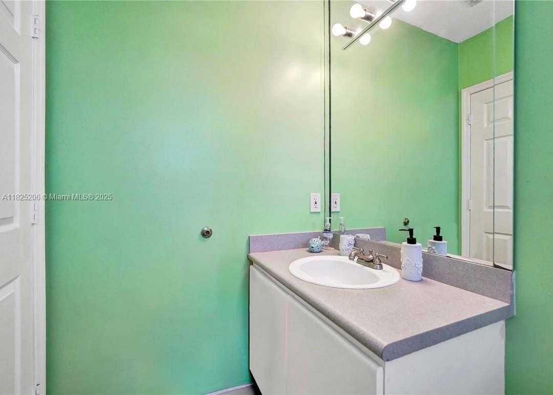 Small Image of 1379 NORTH WEST 166TH AVE, Pembroke Pines Number 23