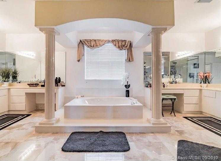 Small Image of 1379 NORTH WEST 166TH AVE, Pembroke Pines Number 26
