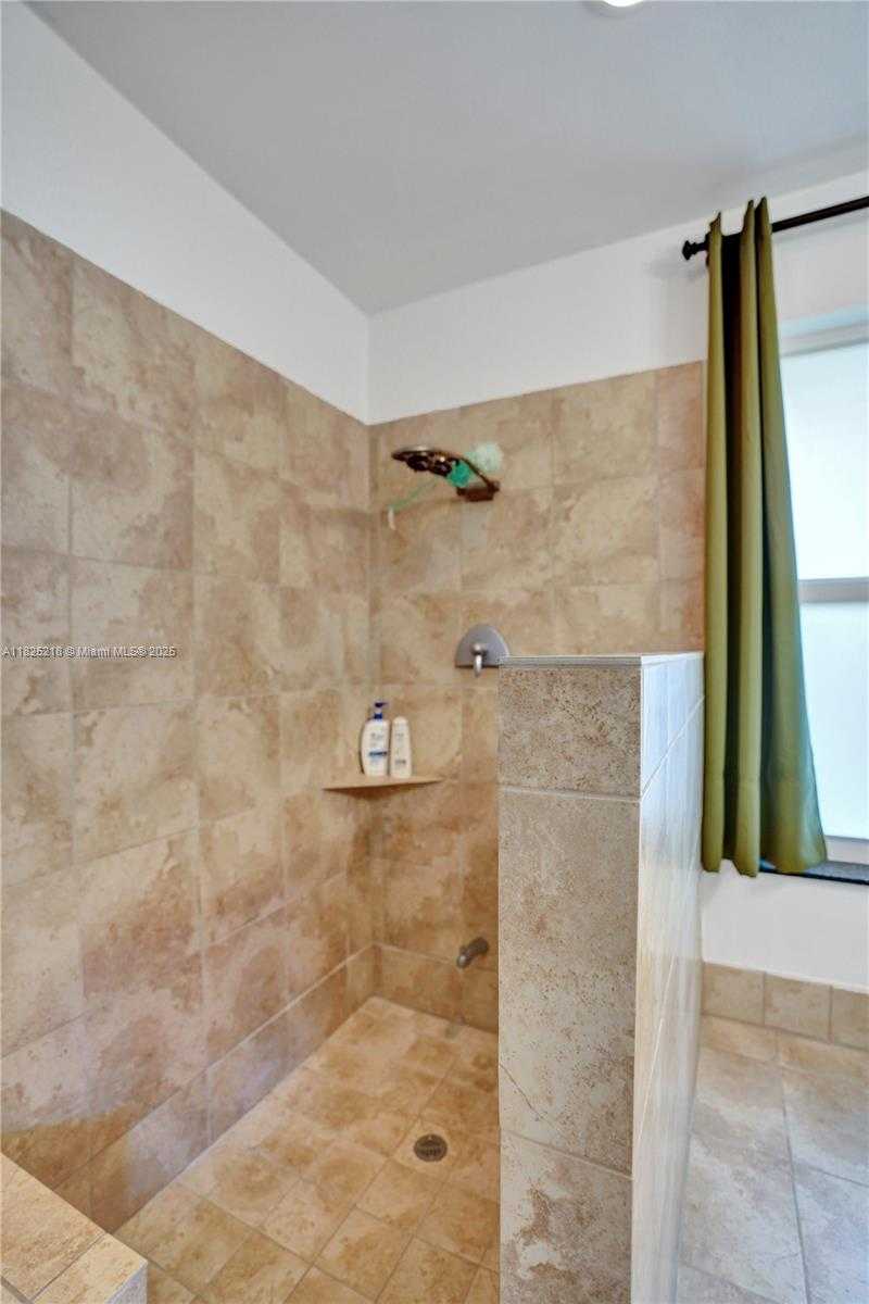 Small Image of 10967 NORTH WEST 12TH DR, Coral Springs Number 23