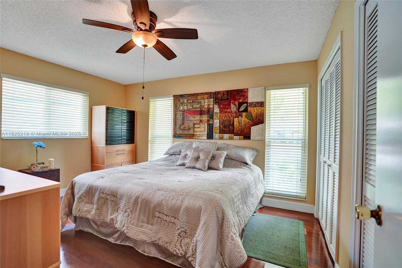 Small Image of 10967 NORTH WEST 12TH DR, Coral Springs Number 25