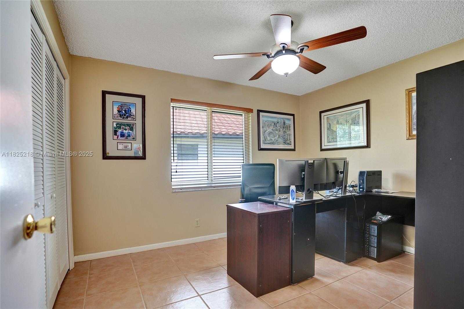 Small Image of 10967 NORTH WEST 12TH DR, Coral Springs Number 29