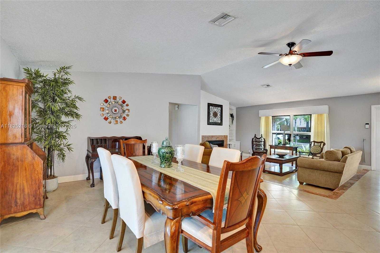 Small Image of 10967 NORTH WEST 12TH DR, Coral Springs Number 44