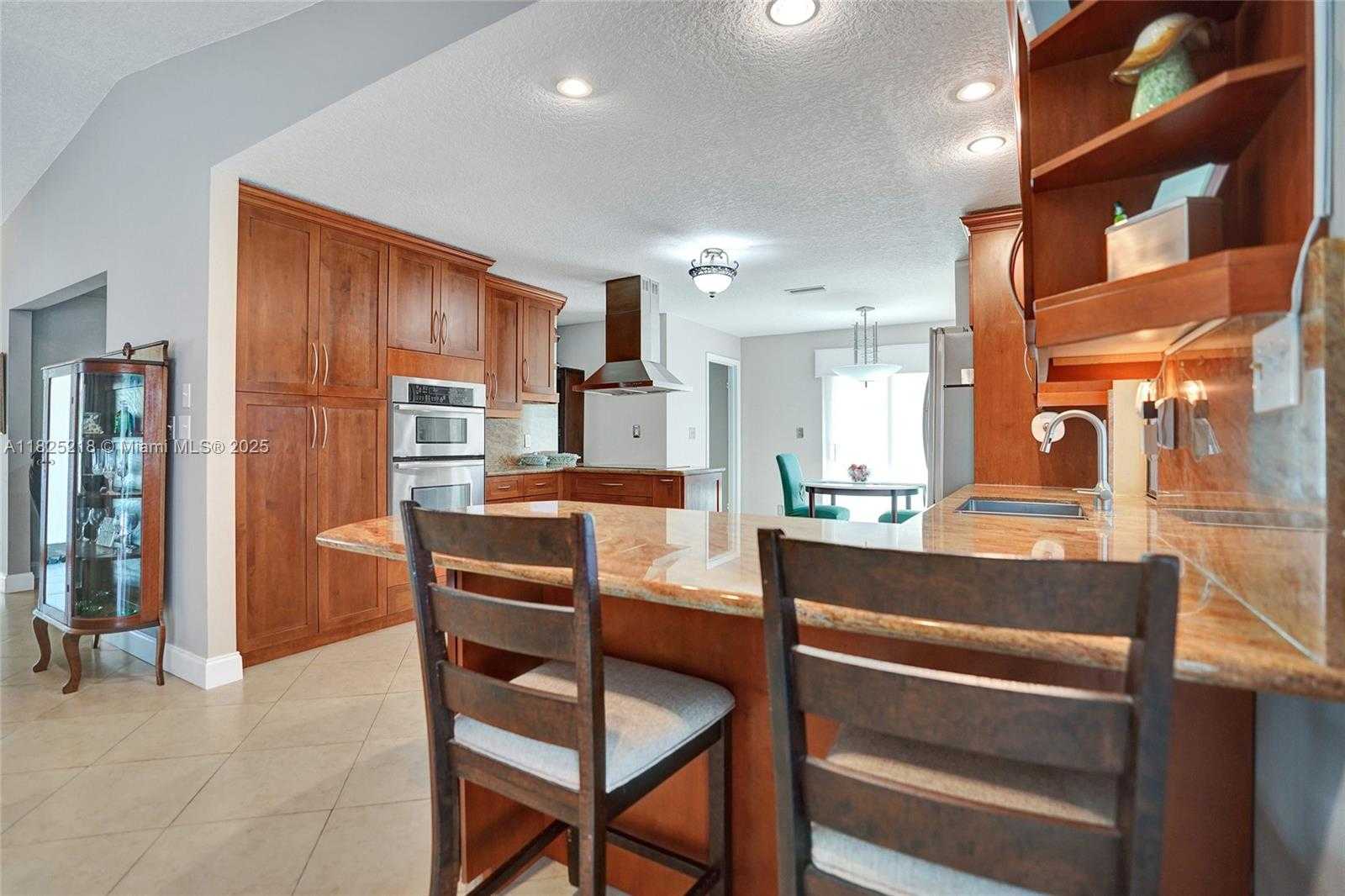 Small Image of 10967 NORTH WEST 12TH DR, Coral Springs Number 45