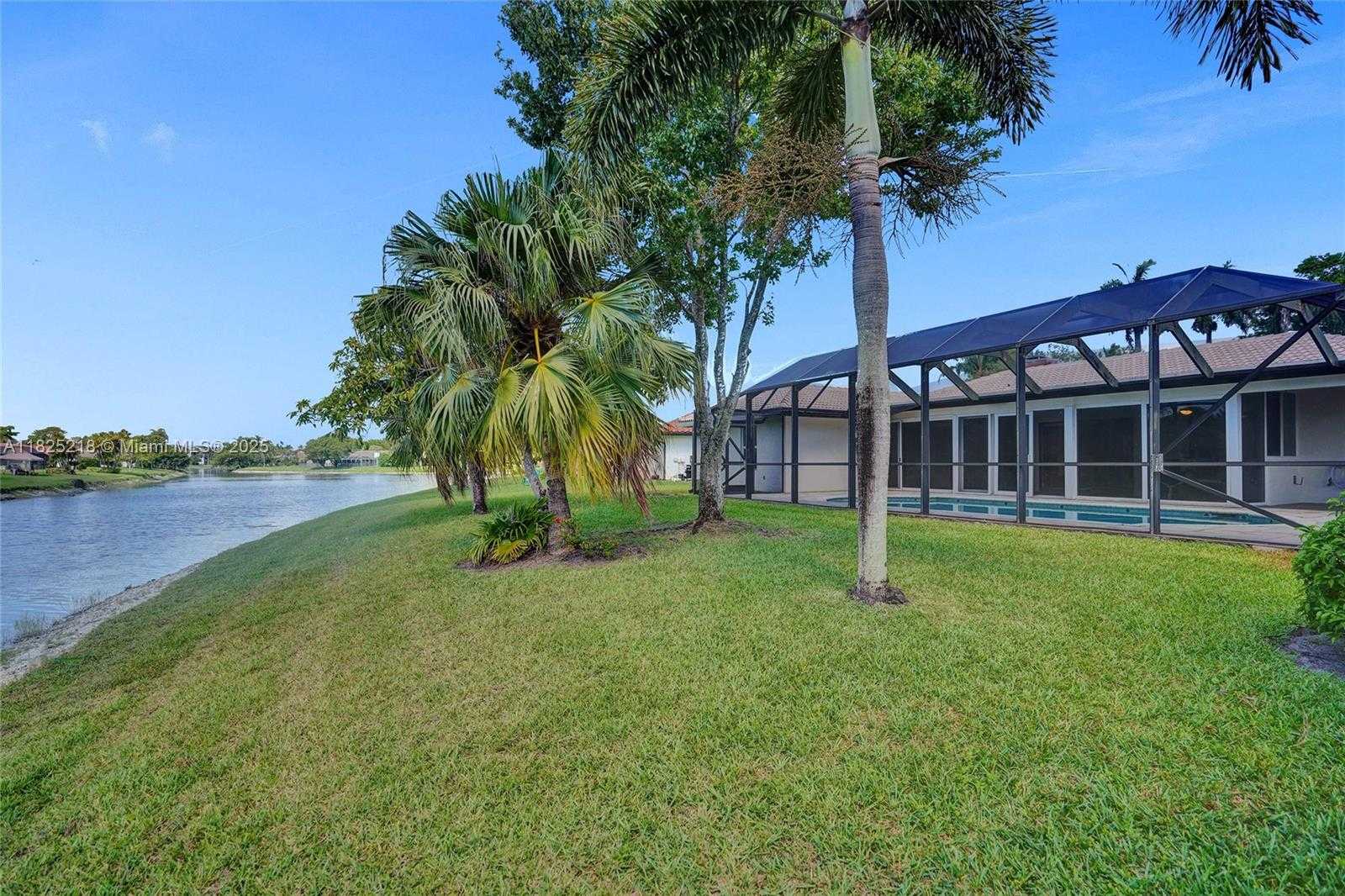 Small Image of 10967 NORTH WEST 12TH DR, Coral Springs Number 76