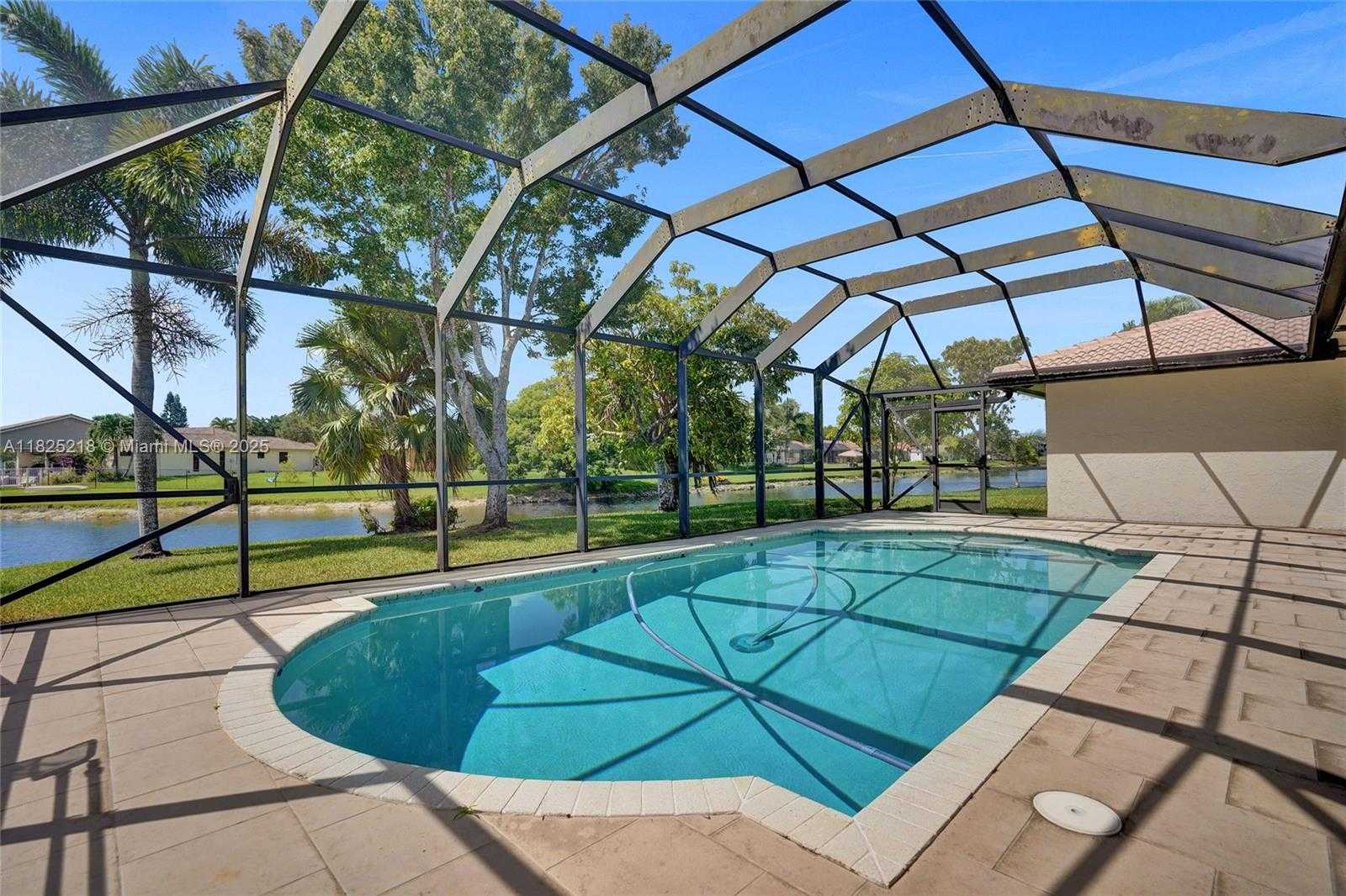Small Image of 10967 NORTH WEST 12TH DR, Coral Springs Number 89