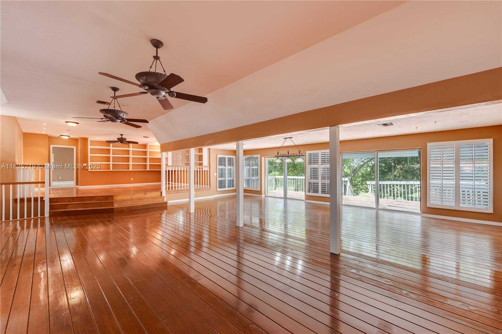 Small Image of 5254 RIVER BLOSSOM LANE, La Belle Number 6