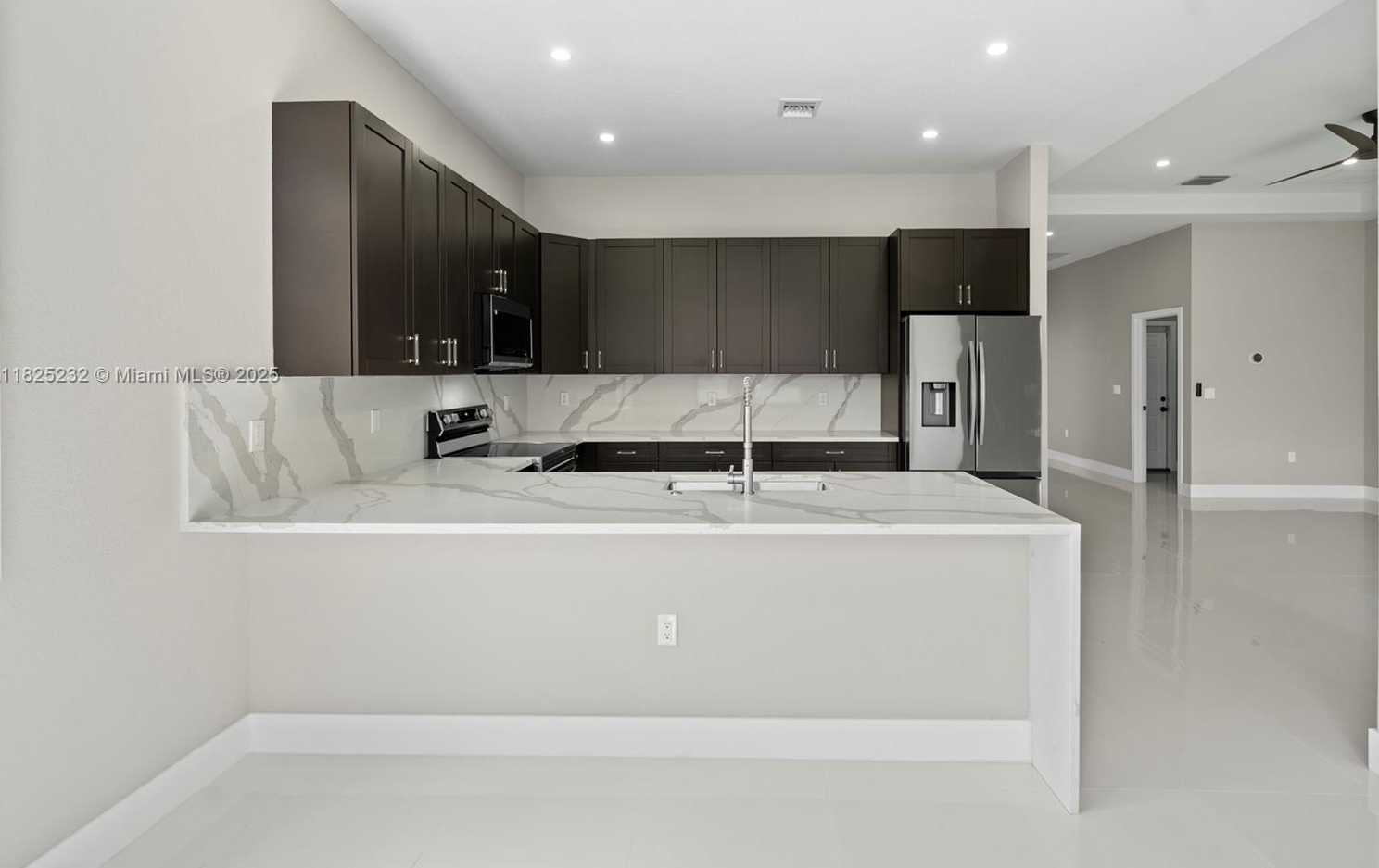 Small Image of 2101 NORTH WEST 27TH ST, Oakland Park Number 12