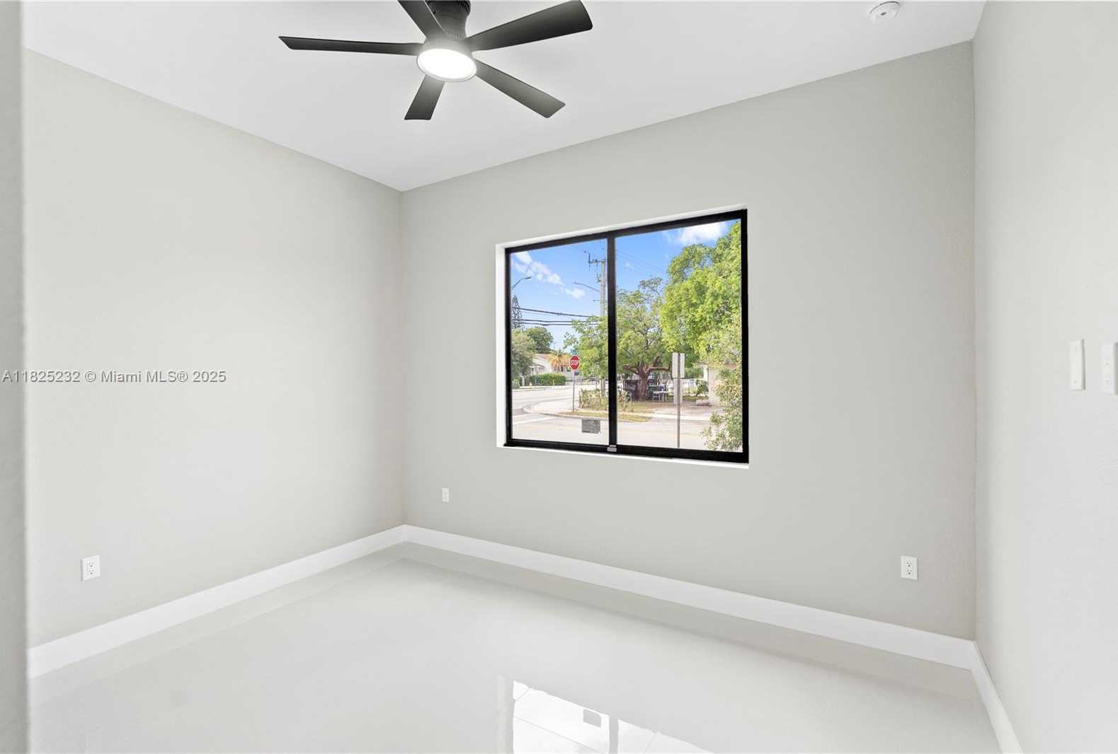 Small Image of 2101 NORTH WEST 27TH ST, Oakland Park Number 15