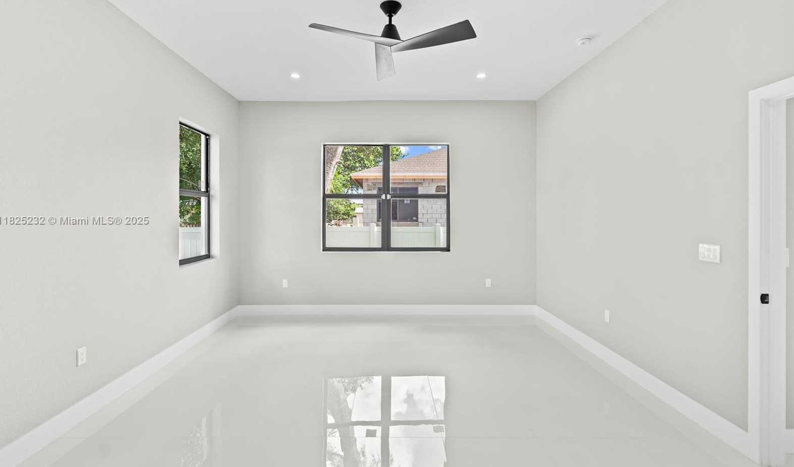 Small Image of 2101 NORTH WEST 27TH ST, Oakland Park Number 27