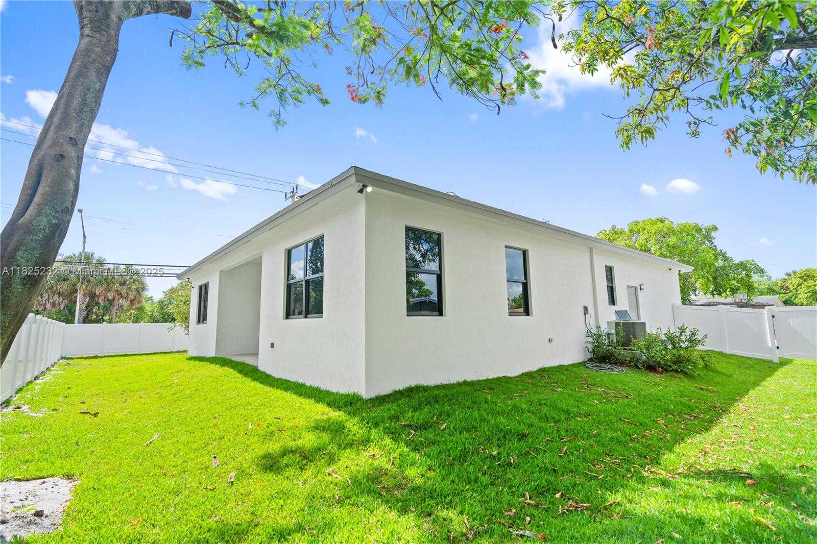 Small Image of 2101 NORTH WEST 27TH ST, Oakland Park Number 43