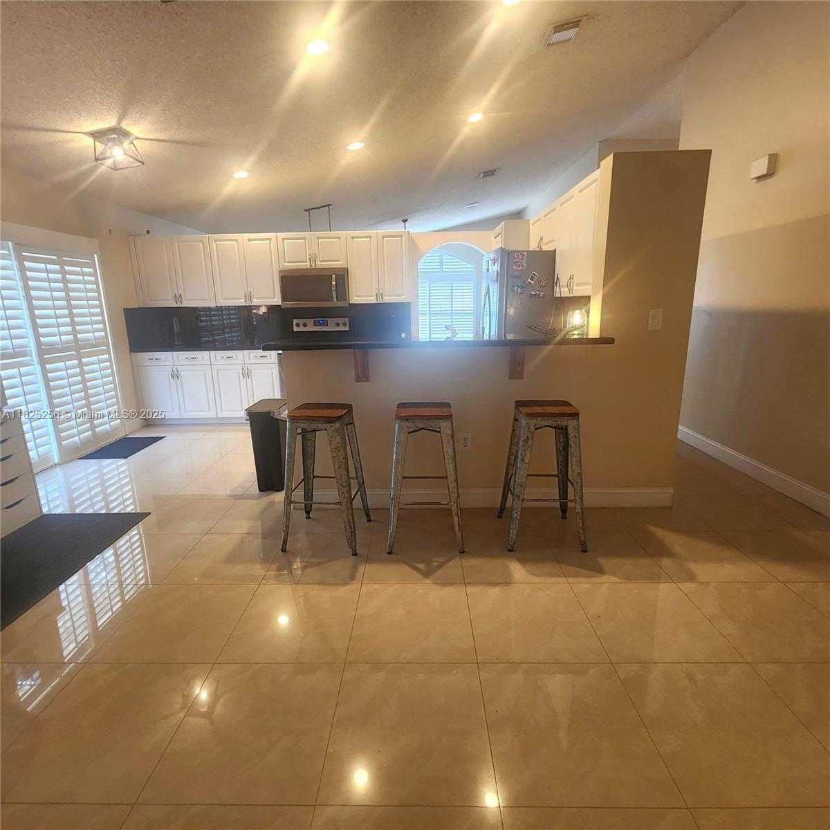 Small Image of 2017 NORTH WEST 182ND AVE, Pembroke Pines Number 10
