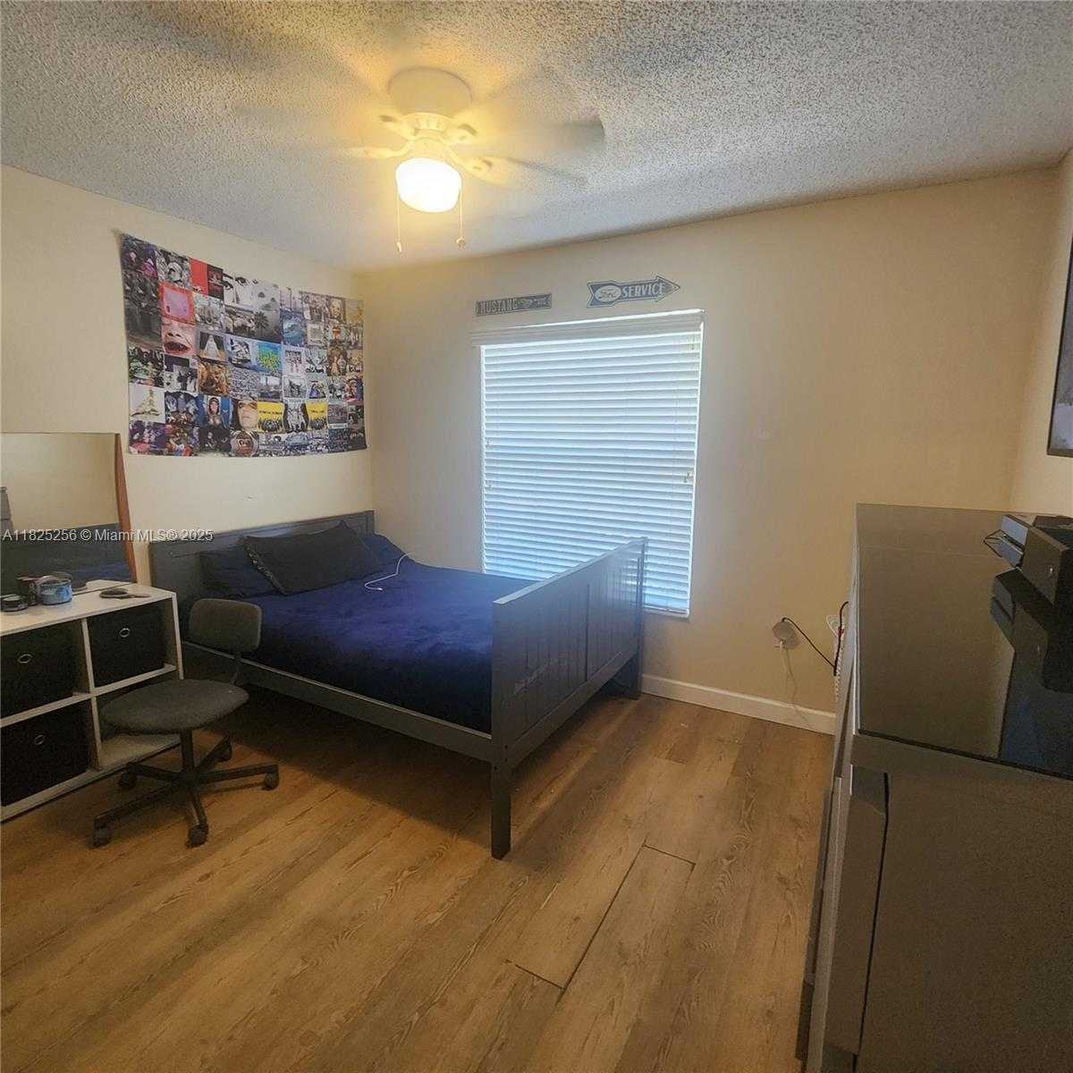 Small Image of 2017 NORTH WEST 182ND AVE, Pembroke Pines Number 20