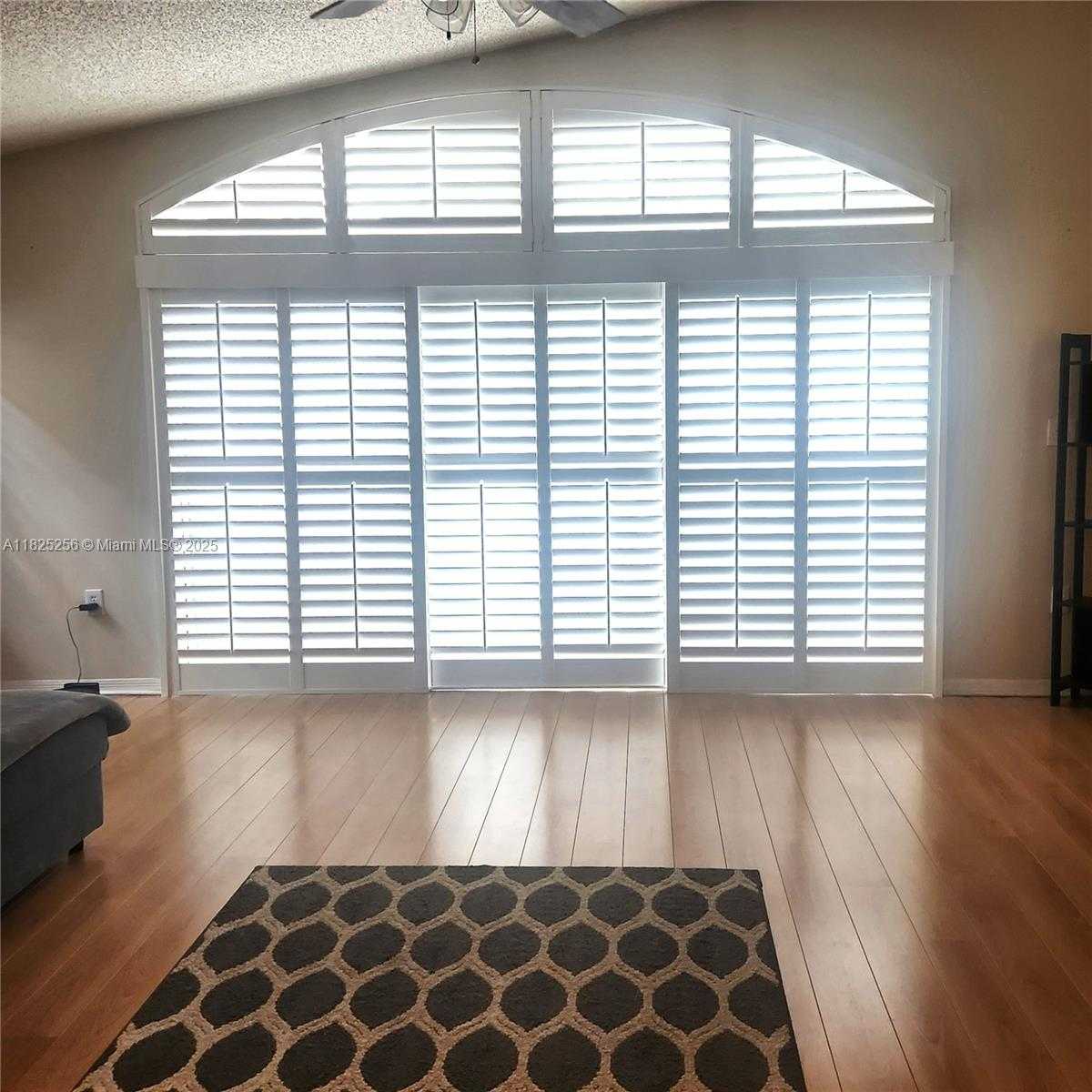 Small Image of 2017 NORTH WEST 182ND AVE, Pembroke Pines Number 4