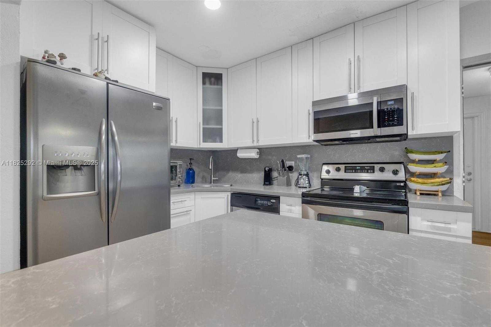 Small Image of 3610 NORTH WEST 171ST ST, Miami Gardens Number 13