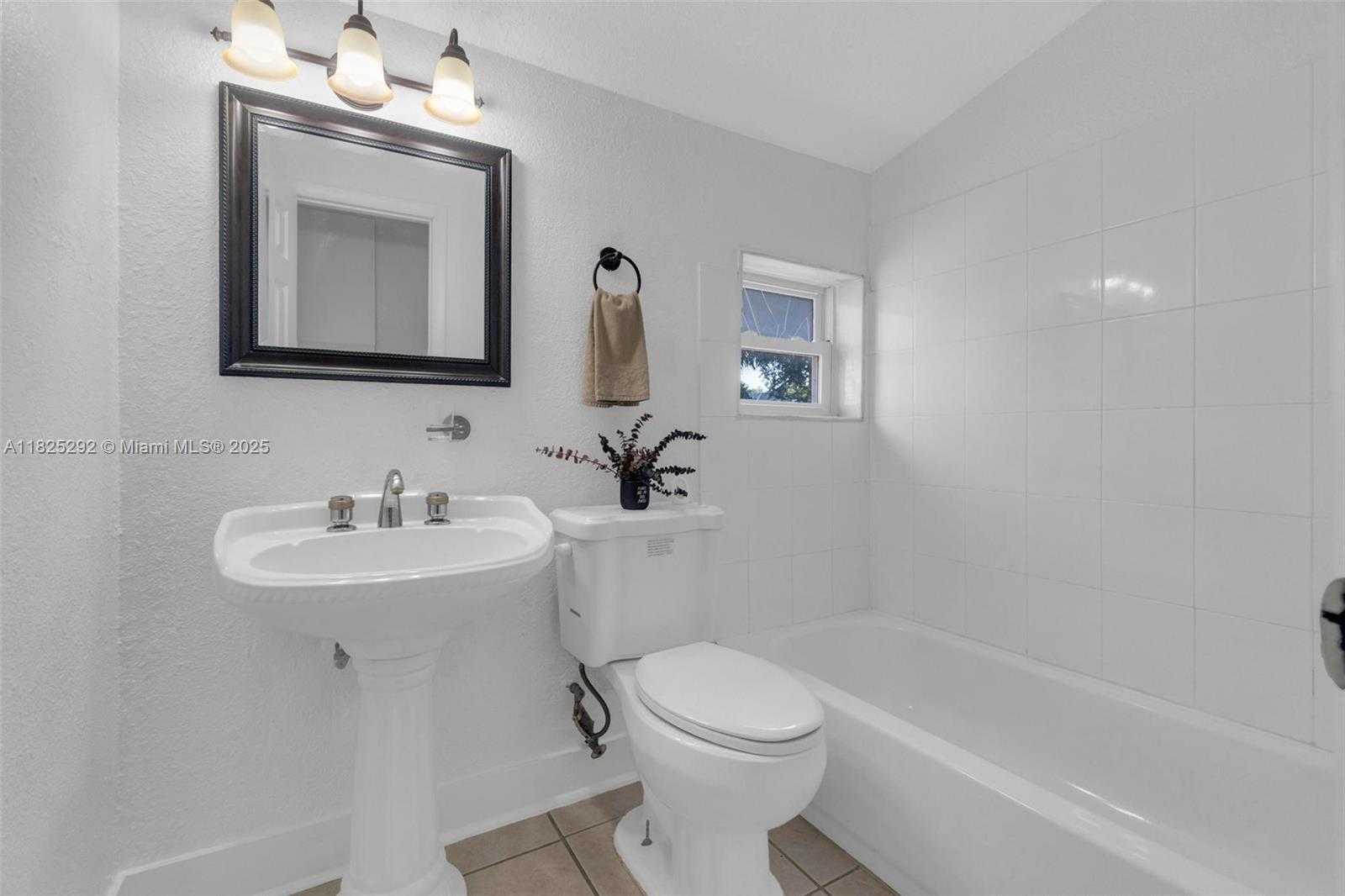 Small Image of 3610 NORTH WEST 171ST ST, Miami Gardens Number 18