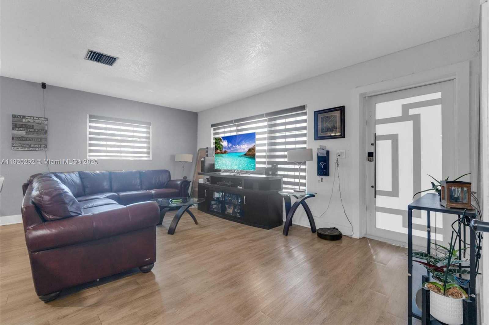 Small Image of 3610 NORTH WEST 171ST ST, Miami Gardens Number 26