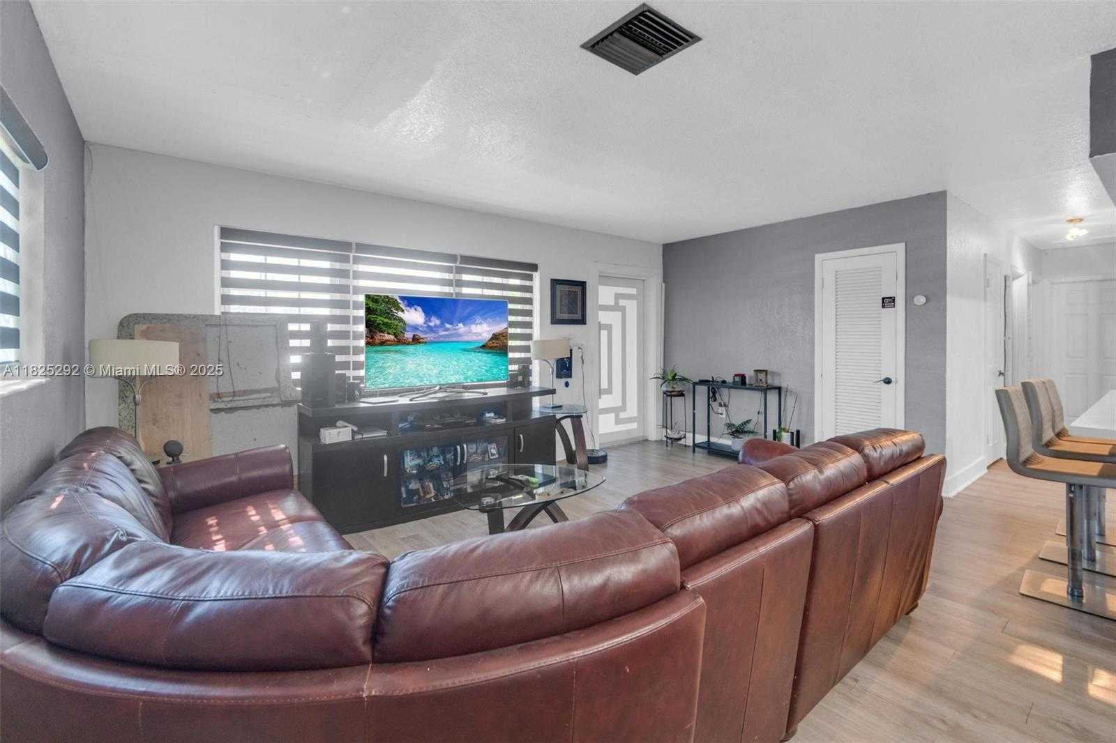 Small Image of 3610 NORTH WEST 171ST ST, Miami Gardens Number 28