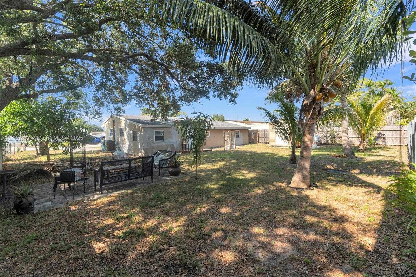 Small Image of 3610 NORTH WEST 171ST ST, Miami Gardens Number 35