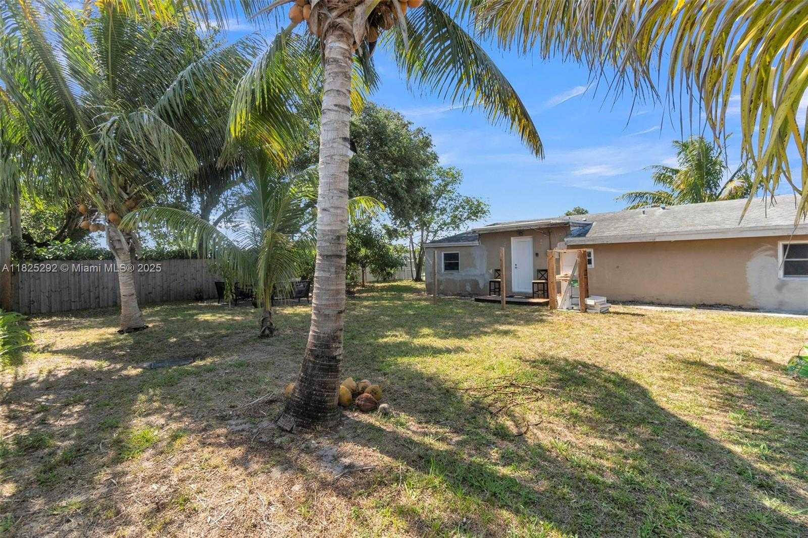 Small Image of 3610 NORTH WEST 171ST ST, Miami Gardens Number 37
