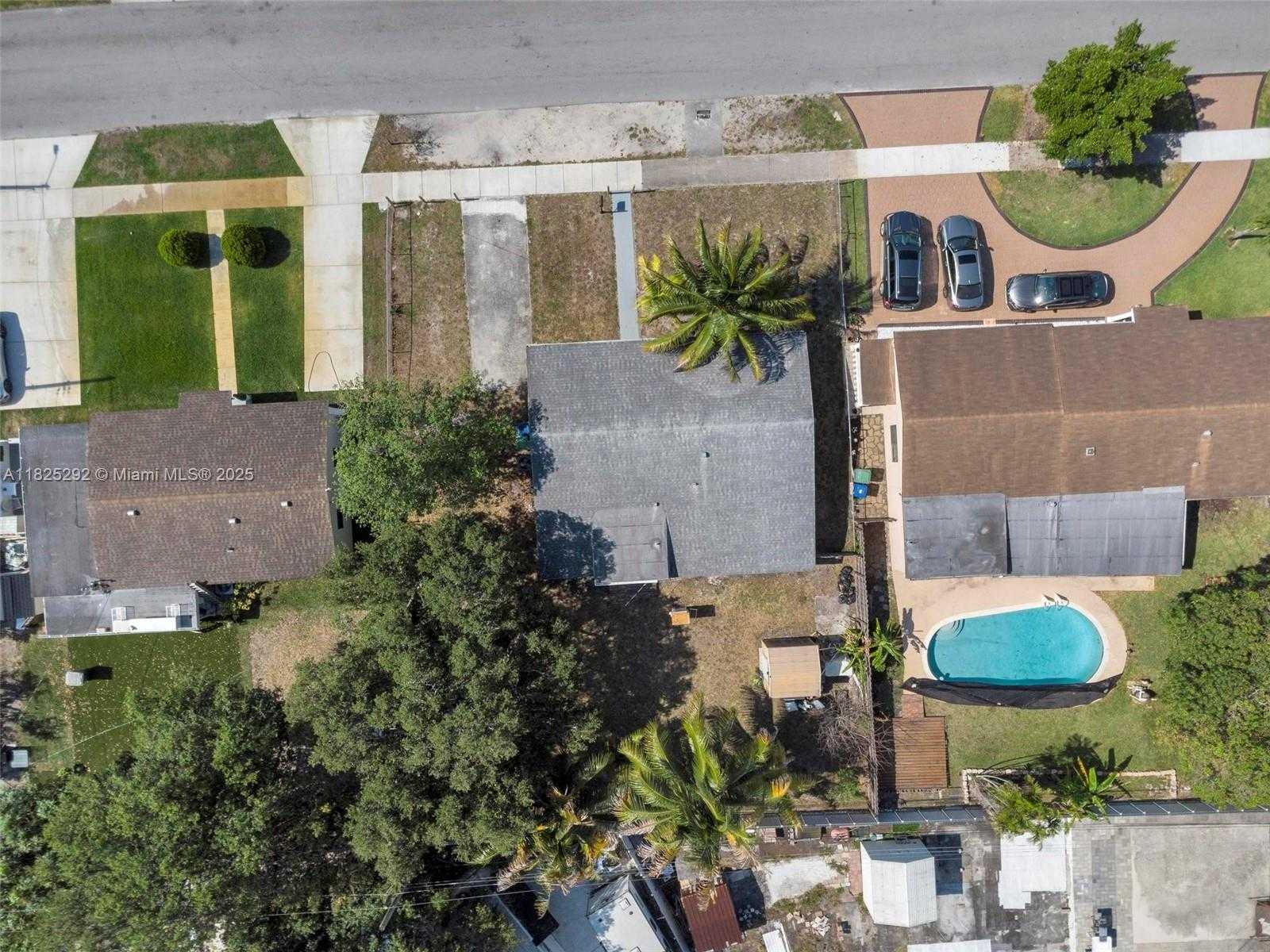 Small Image of 3610 NORTH WEST 171ST ST, Miami Gardens Number 41