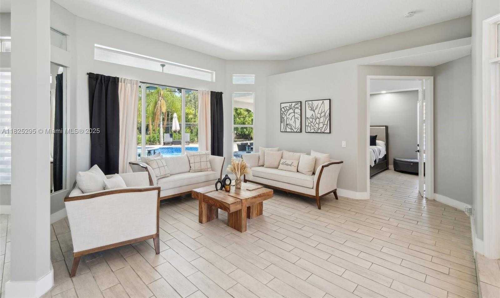 Small Image of 14387 TEMPLE BLVD, Palm Beach Number 10