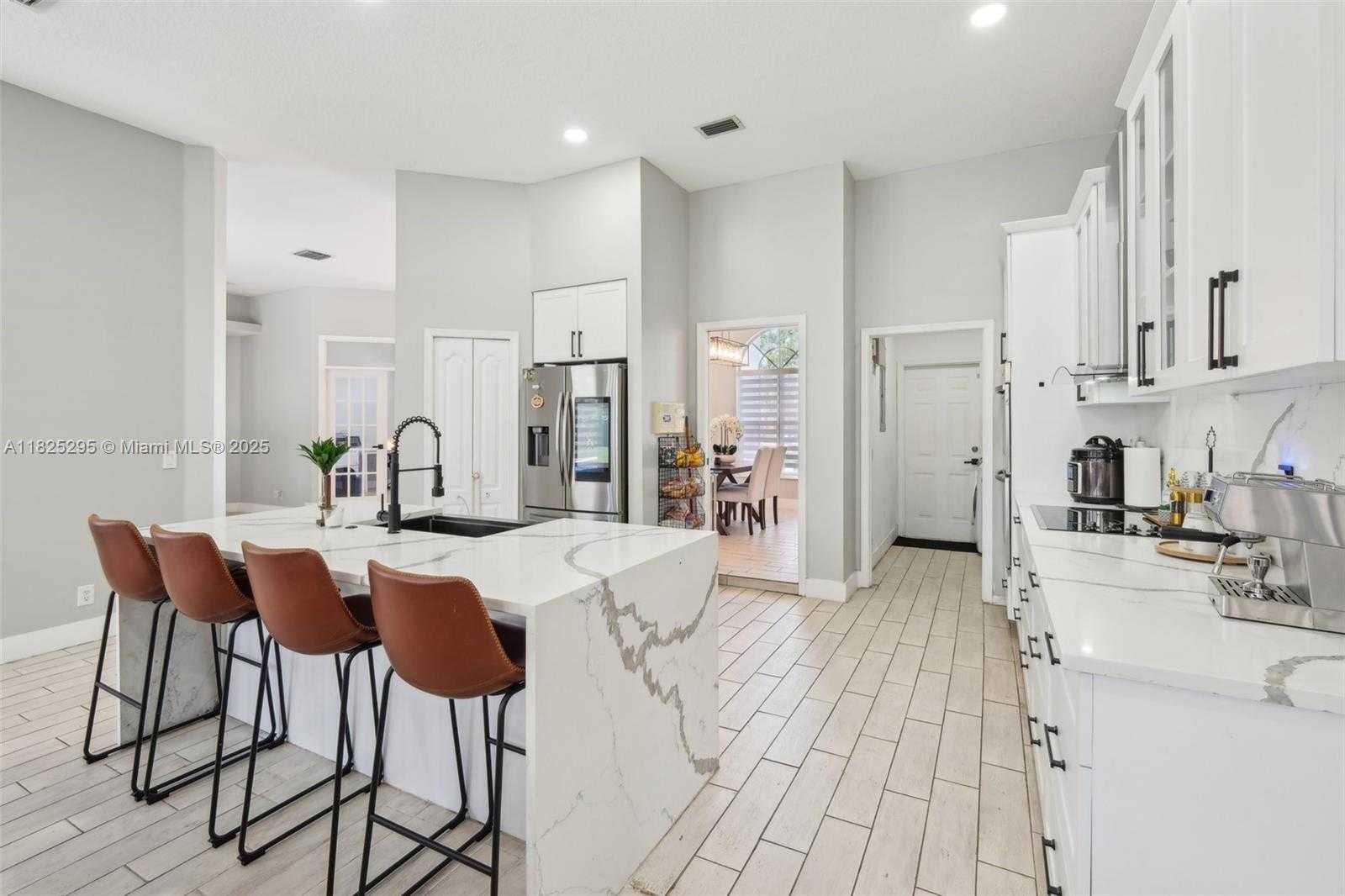 Small Image of 14387 TEMPLE BLVD, Palm Beach Number 19