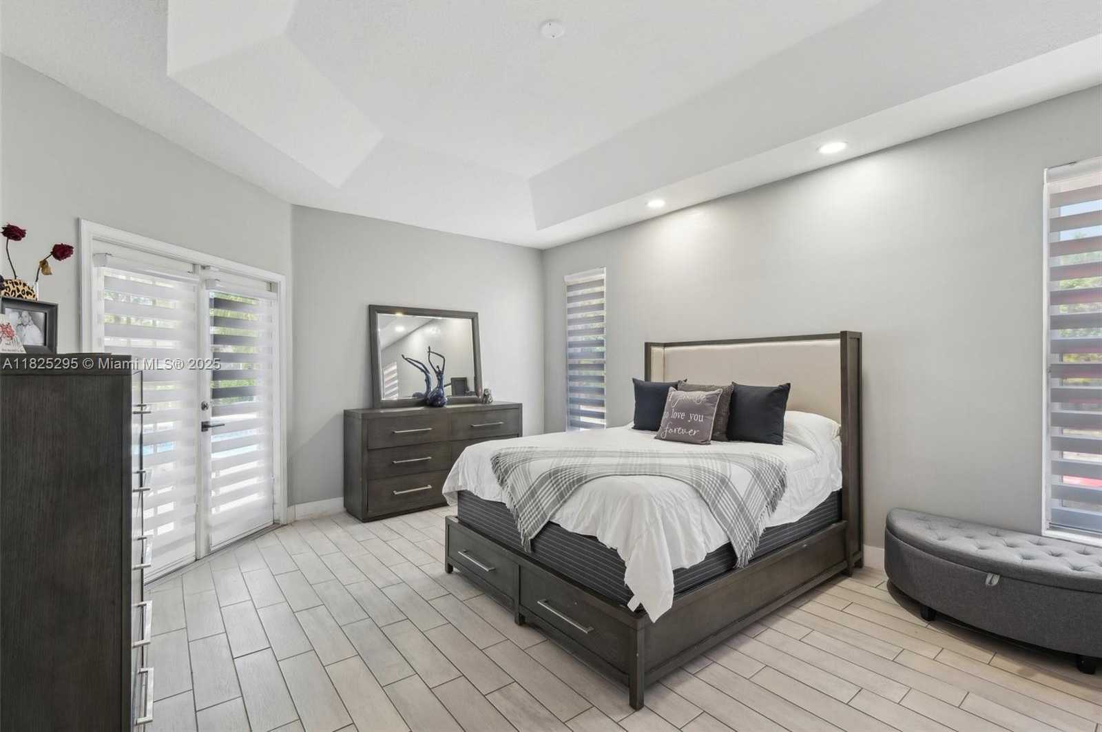 Small Image of 14387 TEMPLE BLVD, Palm Beach Number 24