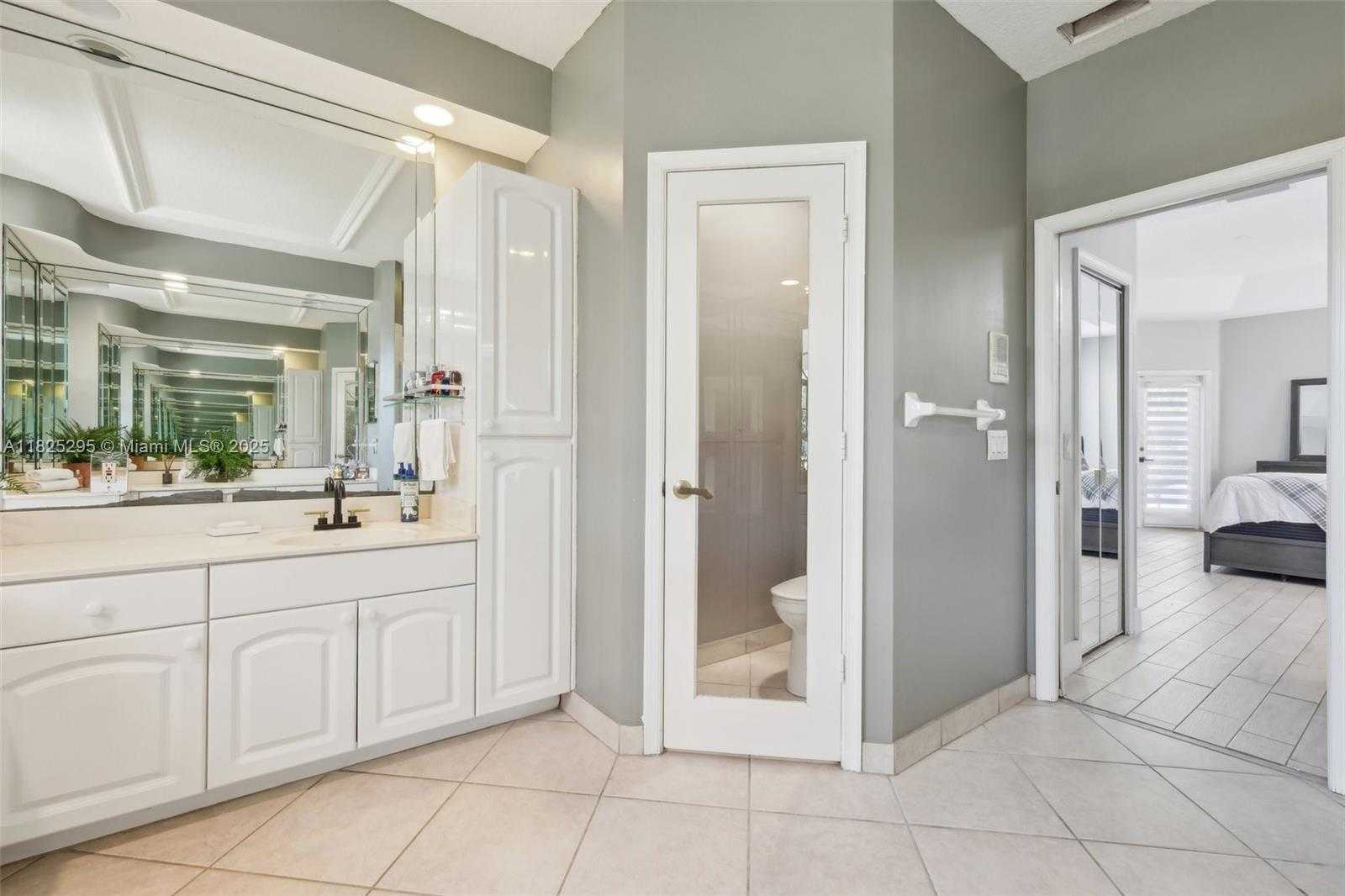 Small Image of 14387 TEMPLE BLVD, Palm Beach Number 27