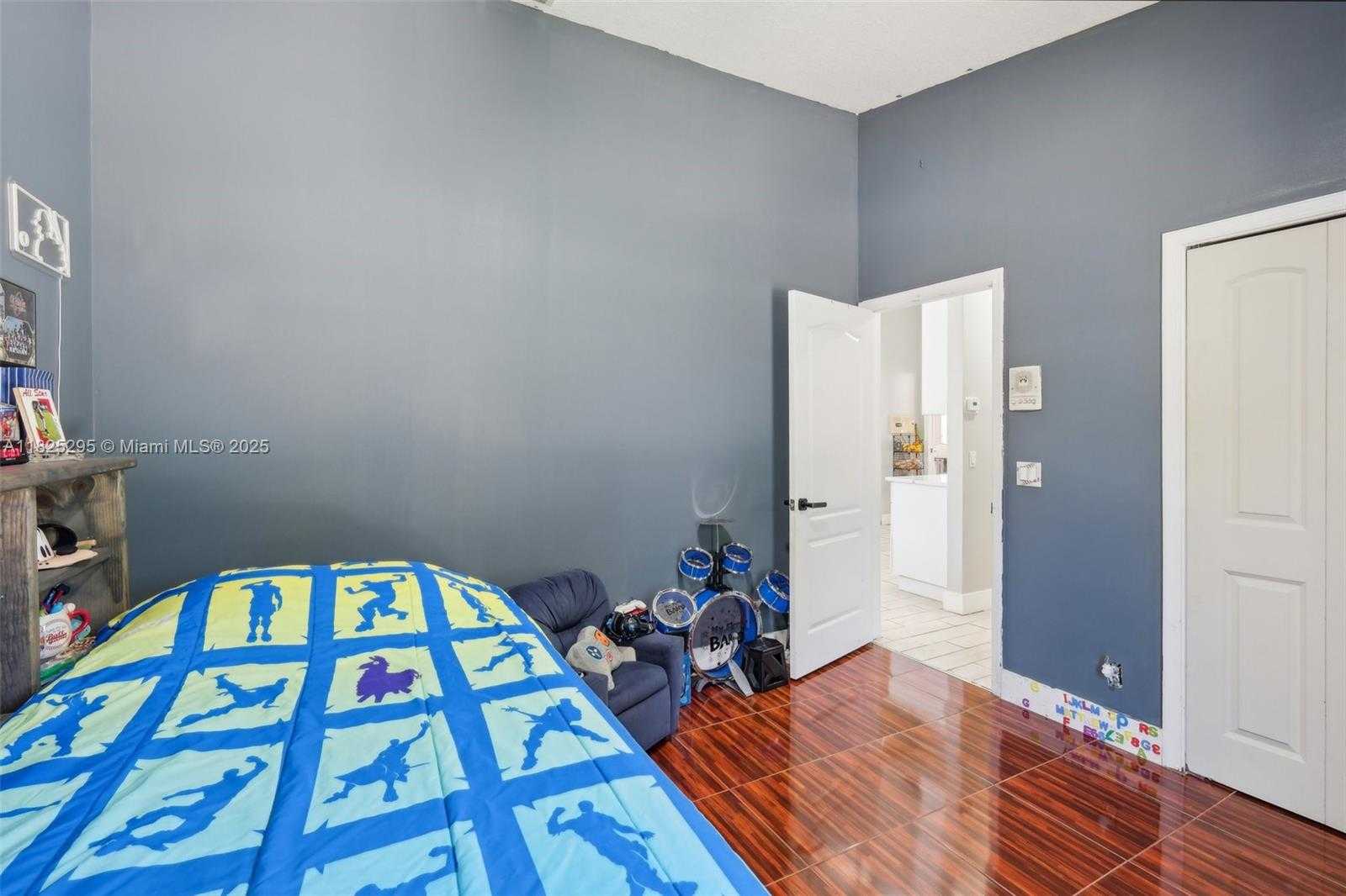 Small Image of 14387 TEMPLE BLVD, Palm Beach Number 33
