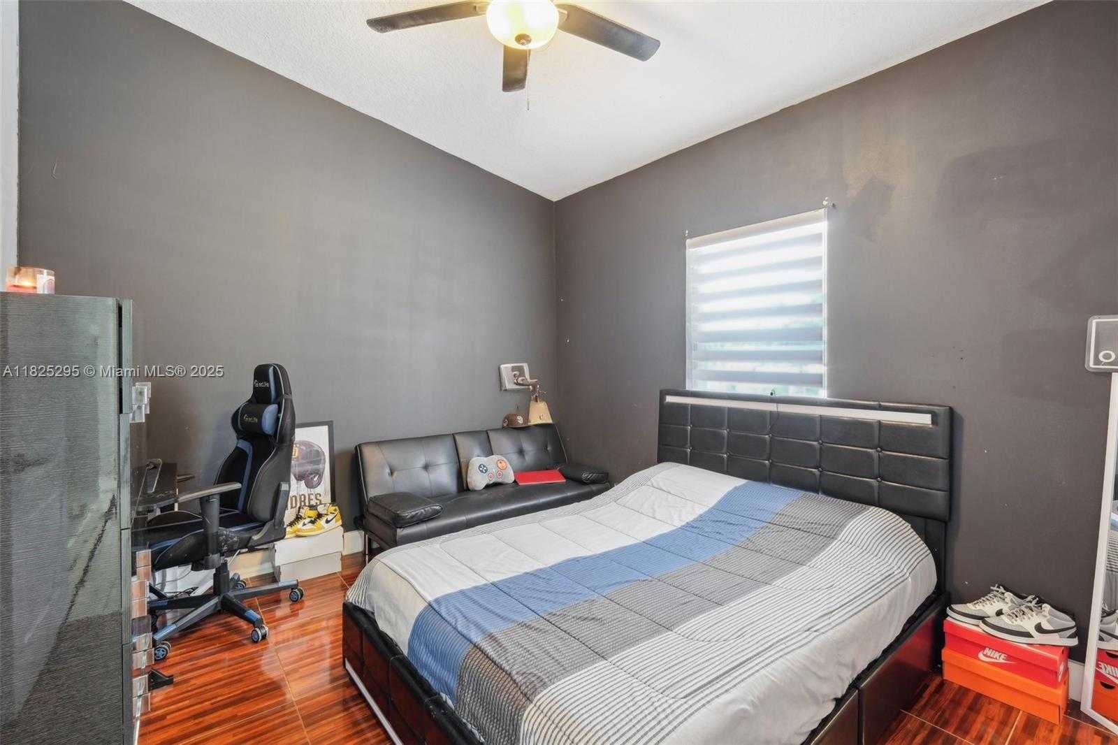 Small Image of 14387 TEMPLE BLVD, Palm Beach Number 35