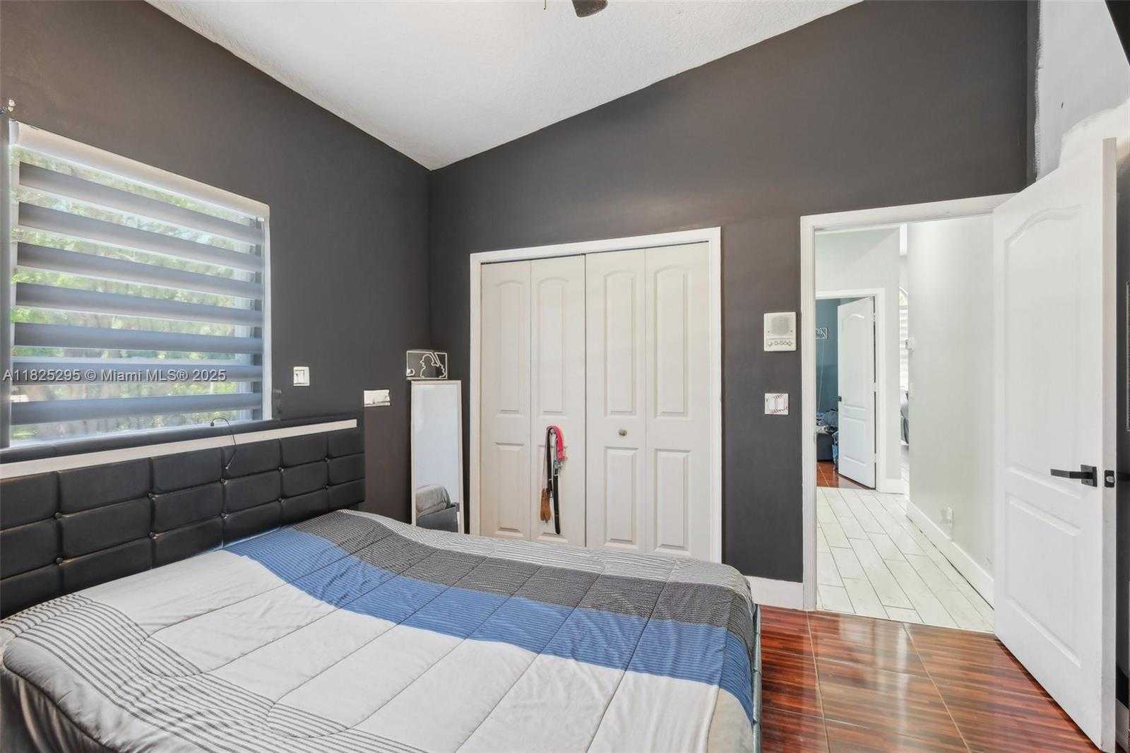 Small Image of 14387 TEMPLE BLVD, Palm Beach Number 36