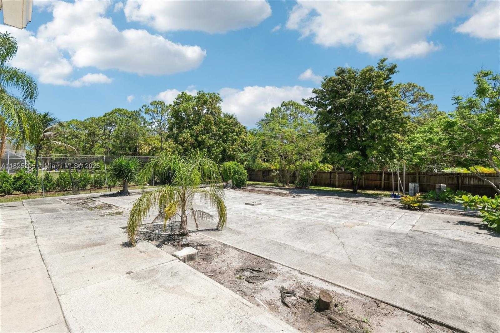 Small Image of 14387 TEMPLE BLVD, Palm Beach Number 41