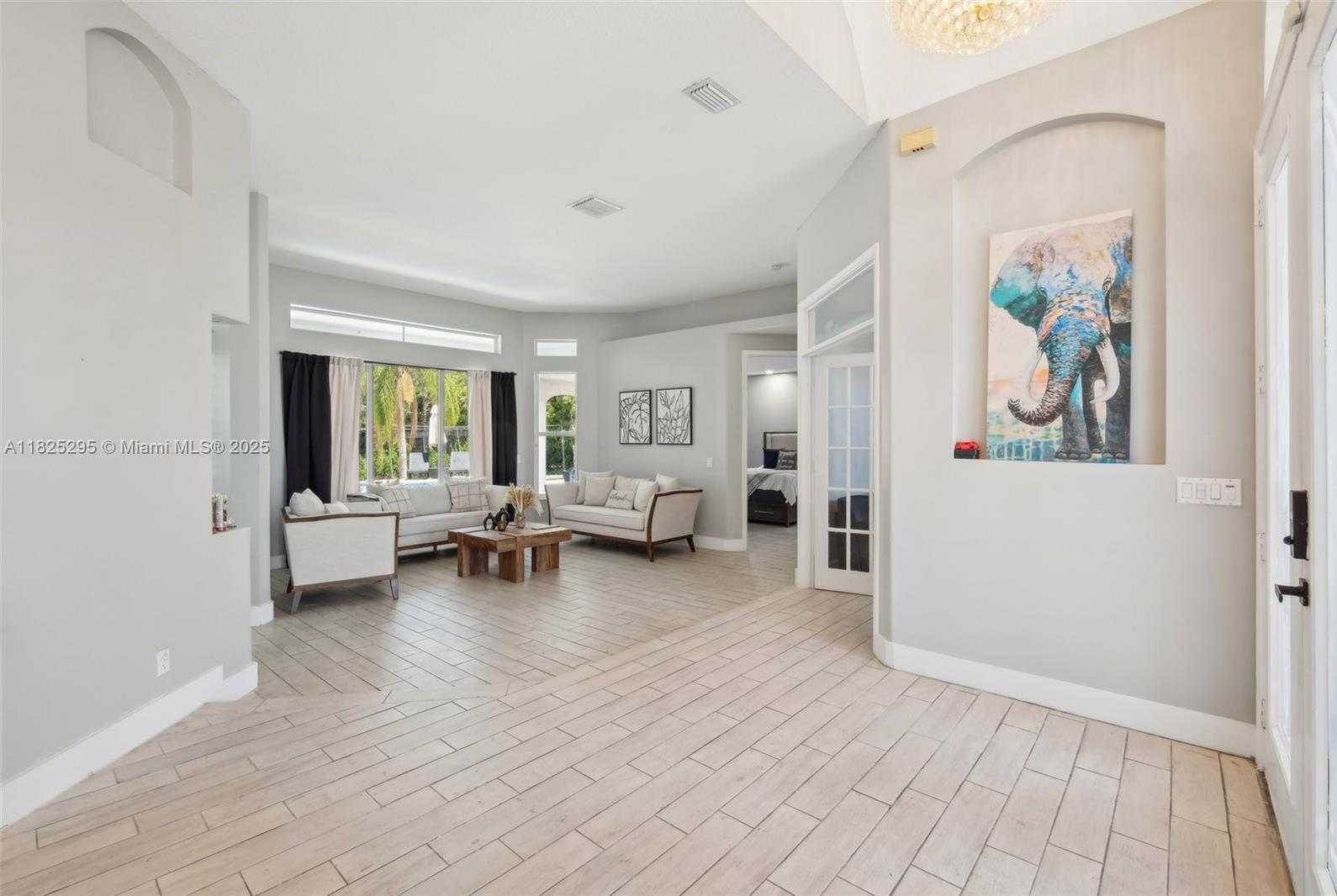 Small Image of 14387 TEMPLE BLVD, Palm Beach Number 9