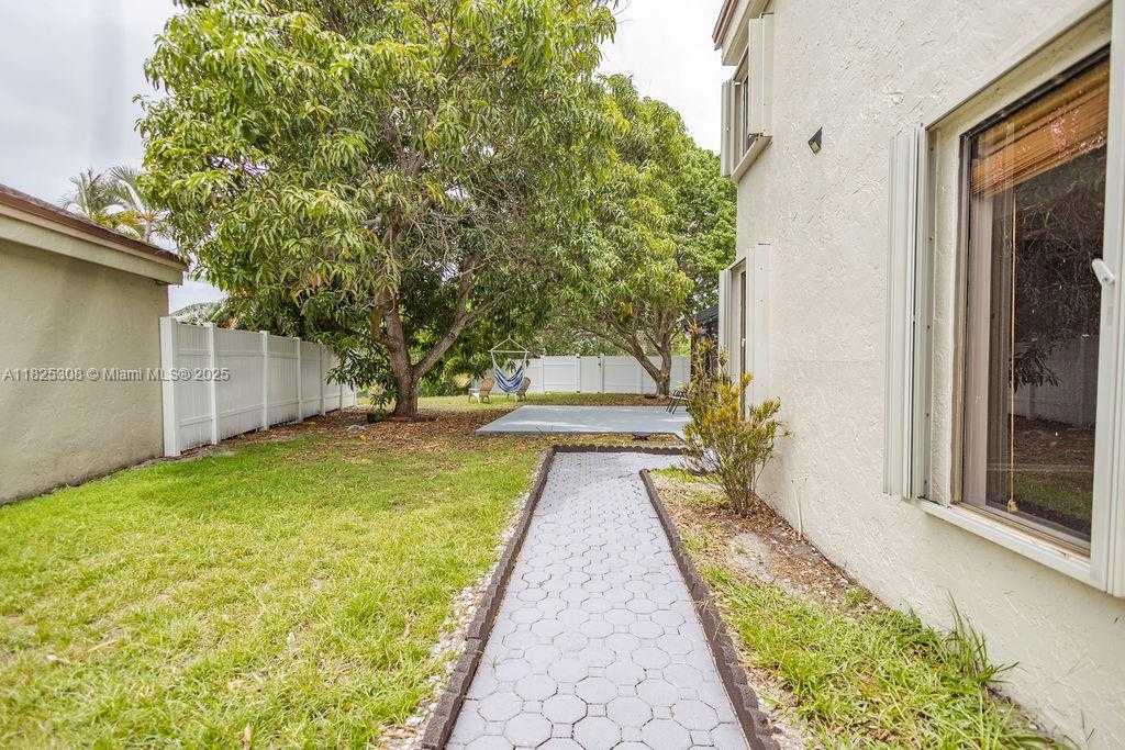 Small Image of 3420 NORTH WEST 21ST CT, Coconut Creek Number 13