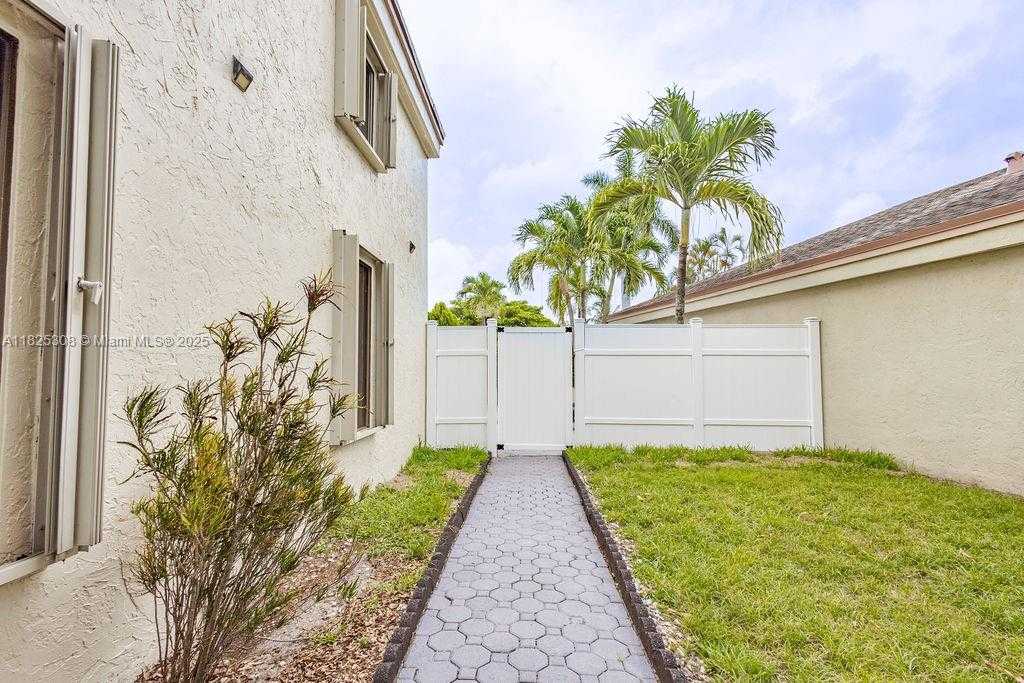 Small Image of 3420 NORTH WEST 21ST CT, Coconut Creek Number 25