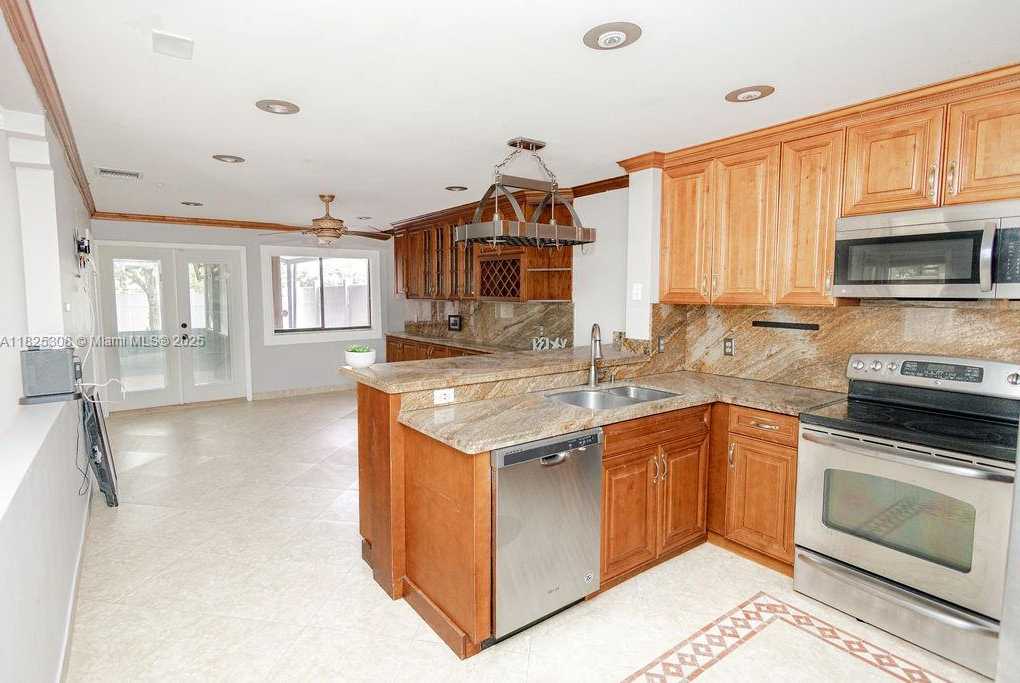 Small Image of 3420 NORTH WEST 21ST CT, Coconut Creek Number 28