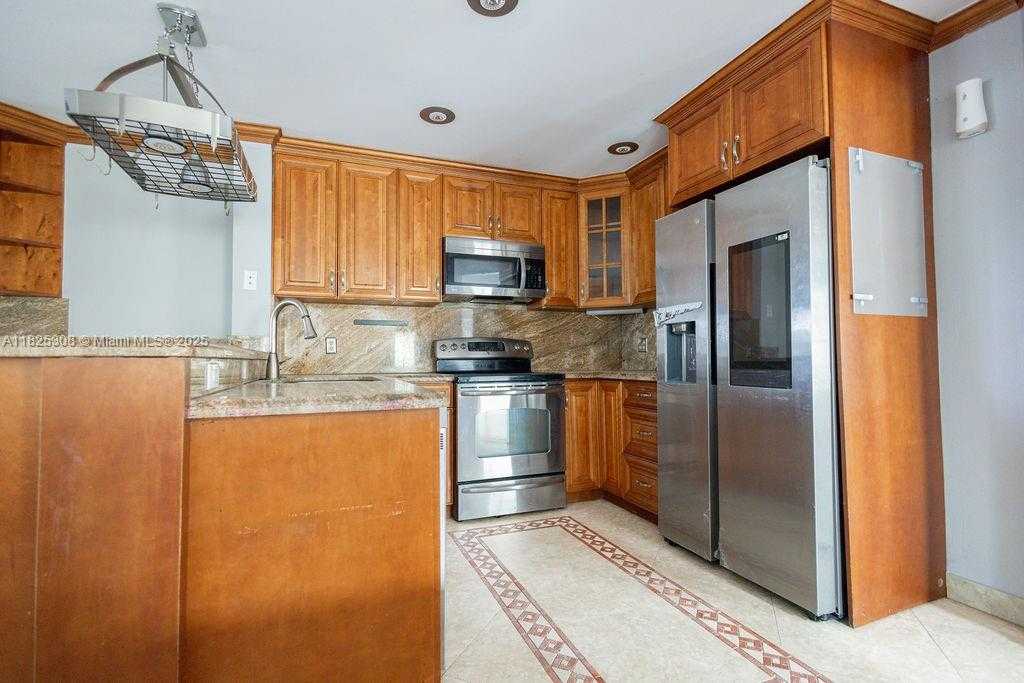 Small Image of 3420 NORTH WEST 21ST CT, Coconut Creek Number 29
