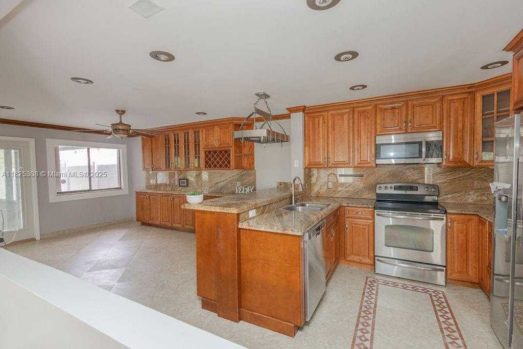 Small Image of 3420 NORTH WEST 21ST CT, Coconut Creek Number 34