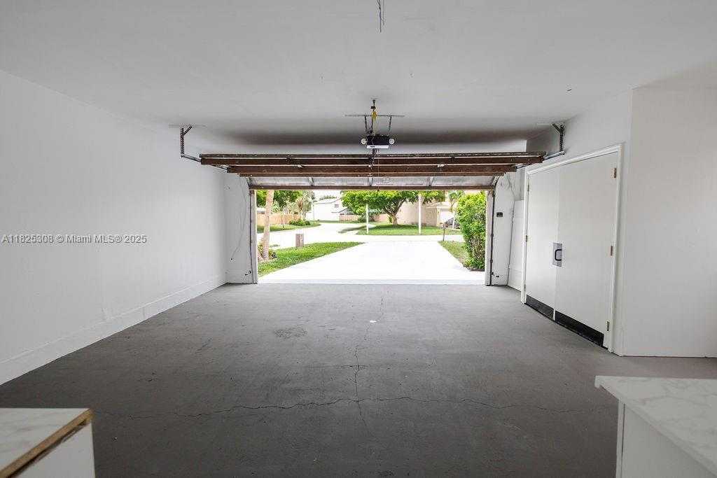 Small Image of 3420 NORTH WEST 21ST CT, Coconut Creek Number 6